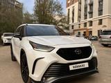 Toyota Highlander 2023 года за 24 000 000 тг. в Алматы
