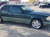 Mercedes-Benz E 220 1993 года за 4 000 000 тг. в Актау