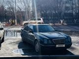 Mercedes-Benz E 320 2000 года за 3 800 000 тг. в Караганда