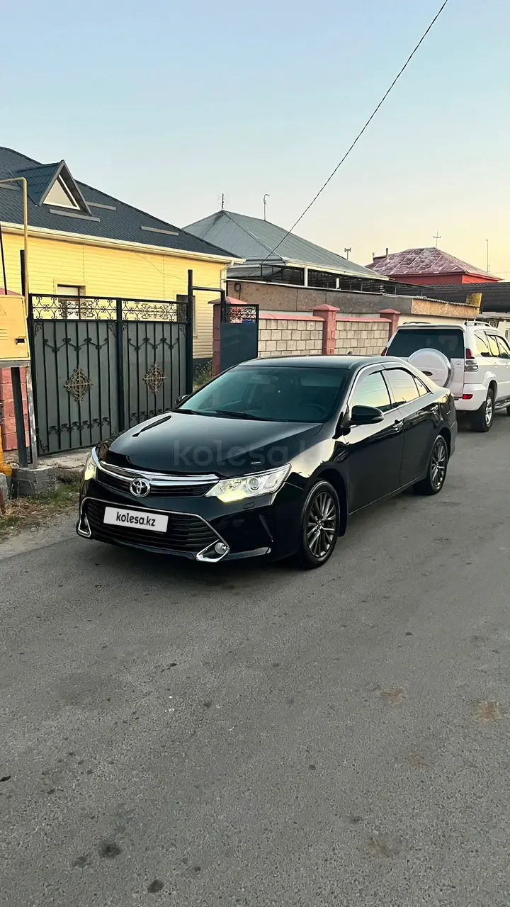 Toyota Camry, 2016