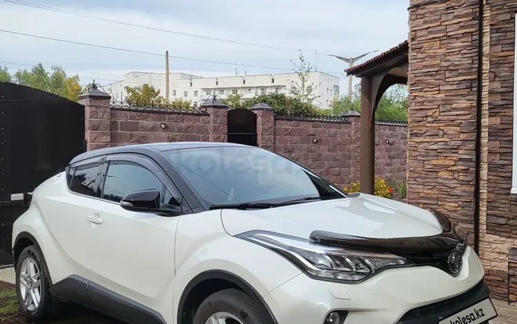 Toyota C-HR 2021 года за 14 800 000 тг. в Аксу