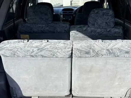 Mitsubishi Chariot 1999 года за 2 300 000 тг. в Алматы – фото 43