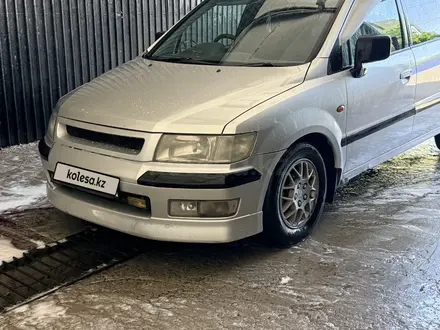 Mitsubishi Chariot 1999 года за 2 300 000 тг. в Алматы – фото 7
