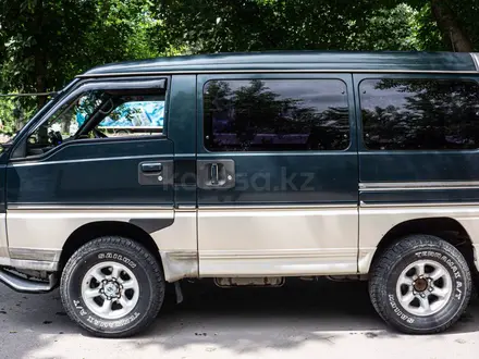 Mitsubishi Delica 1993 года за 2 800 000 тг. в Алматы – фото 4