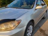 Toyota Camry 2005 года за 5 500 000 тг. в Семей