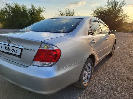 Toyota Camry 2005 года за 5 500 000 тг. в Семей – фото 4