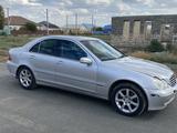 Mercedes-Benz C 230 2003 года за 3 200 000 тг. в Атырау – фото 3