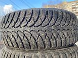 Шипованные 235/55 18 за 55 000 тг. в Караганда