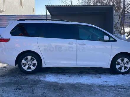 Toyota Sienna 2017 года за 11 500 000 тг. в Астана – фото 5