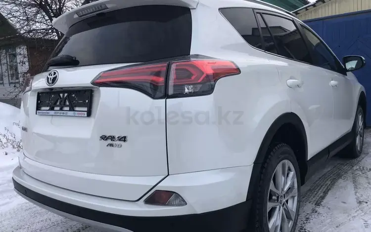 Toyota RAV4 2018 года за 550 000 тг. в Павлодар
