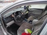 Toyota Camry 2016 года за 9 000 000 тг. в Атырау – фото 3