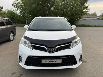 Toyota Sienna 2013 года за 8 400 000 тг. в Уральск – фото 2