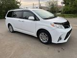 Toyota Sienna 2013 года за 8 400 000 тг. в Уральск