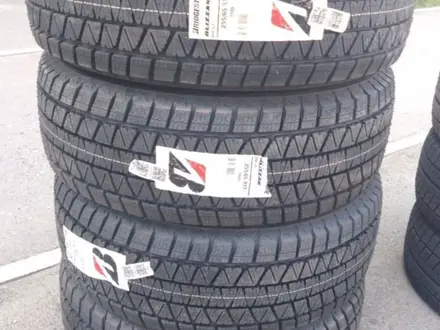 Bridgestone Blizzak DM-V3 265/65 R17 110S за 90 000 тг. в Уральск