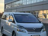 Toyota Vellfire 2010 года за 6 150 000 тг. в Уральск – фото 2