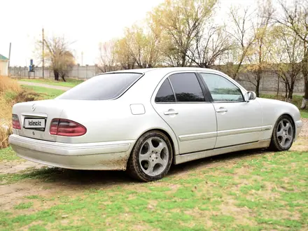 Mercedes-Benz E 430 2000 года за 5 250 000 тг. в Шымкент – фото 9