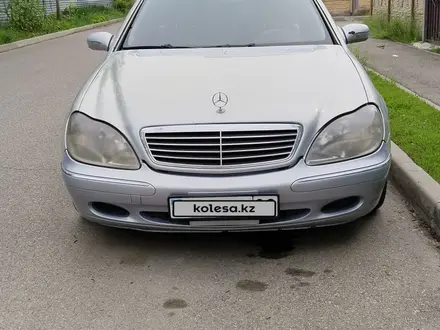 Mercedes-Benz S 320 2001 года за 2 500 000 тг. в Алматы – фото 16