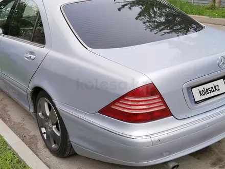 Mercedes-Benz S 320 2001 года за 2 500 000 тг. в Алматы – фото 18