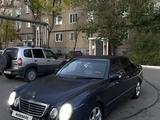 Mercedes-Benz E 320 1999 года за 2 000 000 тг. в Уральск