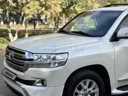 Toyota Land Cruiser 2016 года за 28 000 000 тг. в Астана – фото 2