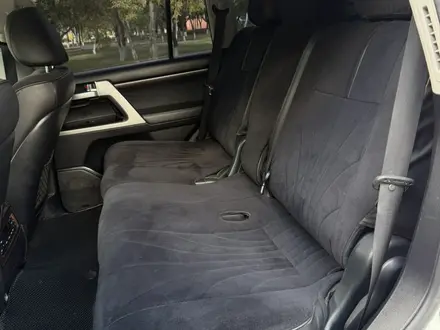 Toyota Land Cruiser 2016 года за 28 000 000 тг. в Астана – фото 23