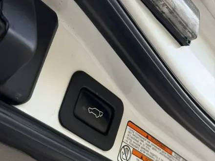 Toyota Land Cruiser 2016 года за 28 000 000 тг. в Астана – фото 25