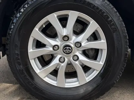 Toyota Land Cruiser 2016 года за 28 000 000 тг. в Астана – фото 28