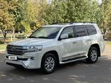 Toyota Land Cruiser 2016 года за 28 000 000 тг. в Астана