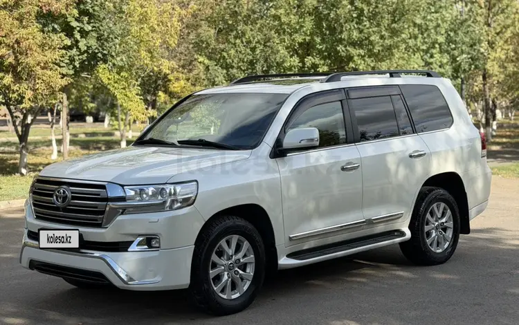 Toyota Land Cruiser 2016 года за 28 000 000 тг. в Астана