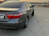 Toyota Camry 2015 годаfor9 700 000 тг. в Атырау – фото 5