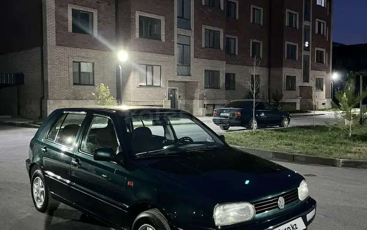 Volkswagen Golf 1997 года за 2 400 000 тг. в Шымкент