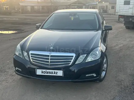 Mercedes-Benz E 200 2010 года за 8 500 000 тг. в Караганда – фото 3