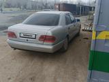 Mercedes-Benz E 200 1996 года за 2 200 000 тг. в Шымкент – фото 4