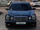 Mercedes-Benz E 280 1998 года за 3 100 000 тг. в Петропавловск – фото 2