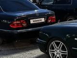 Mercedes-Benz E 280 1998 года за 3 100 000 тг. в Петропавловск – фото 4