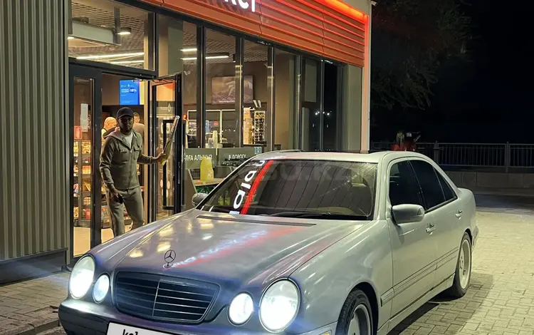 Mercedes-Benz E 320 2001 года за 4 444 444 тг. в Актау