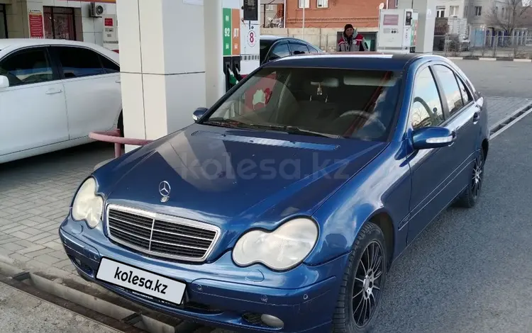 Mercedes-Benz C 240 2001 года за 3 800 000 тг. в Атырау