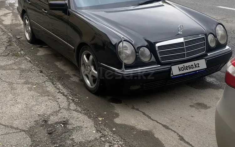 Mercedes-Benz E 320 1999 года за 3 200 000 тг. в Алматы