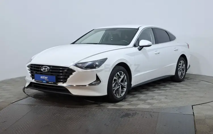 Hyundai Sonata 2020 года за 9 800 000 тг. в Астана