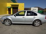 Volkswagen Jetta 2002 года за 1 300 000 тг. в Уральск – фото 3