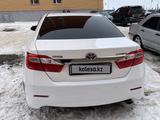 Toyota Camry 2014 годаүшін8 800 000 тг. в Кокшетау – фото 2