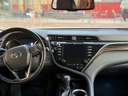 Toyota Camry 2018 года за 14 000 000 тг. в Тараз – фото 10