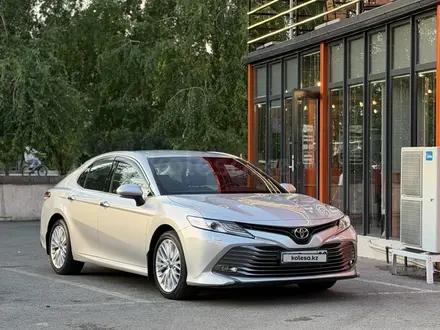 Toyota Camry 2018 года за 14 000 000 тг. в Тараз