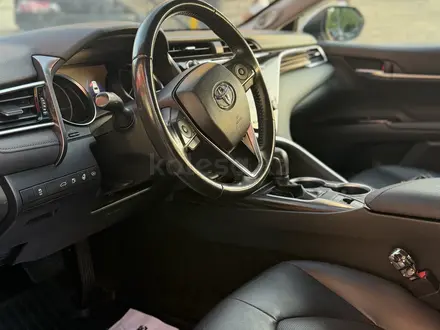 Toyota Camry 2018 года за 14 000 000 тг. в Тараз – фото 5