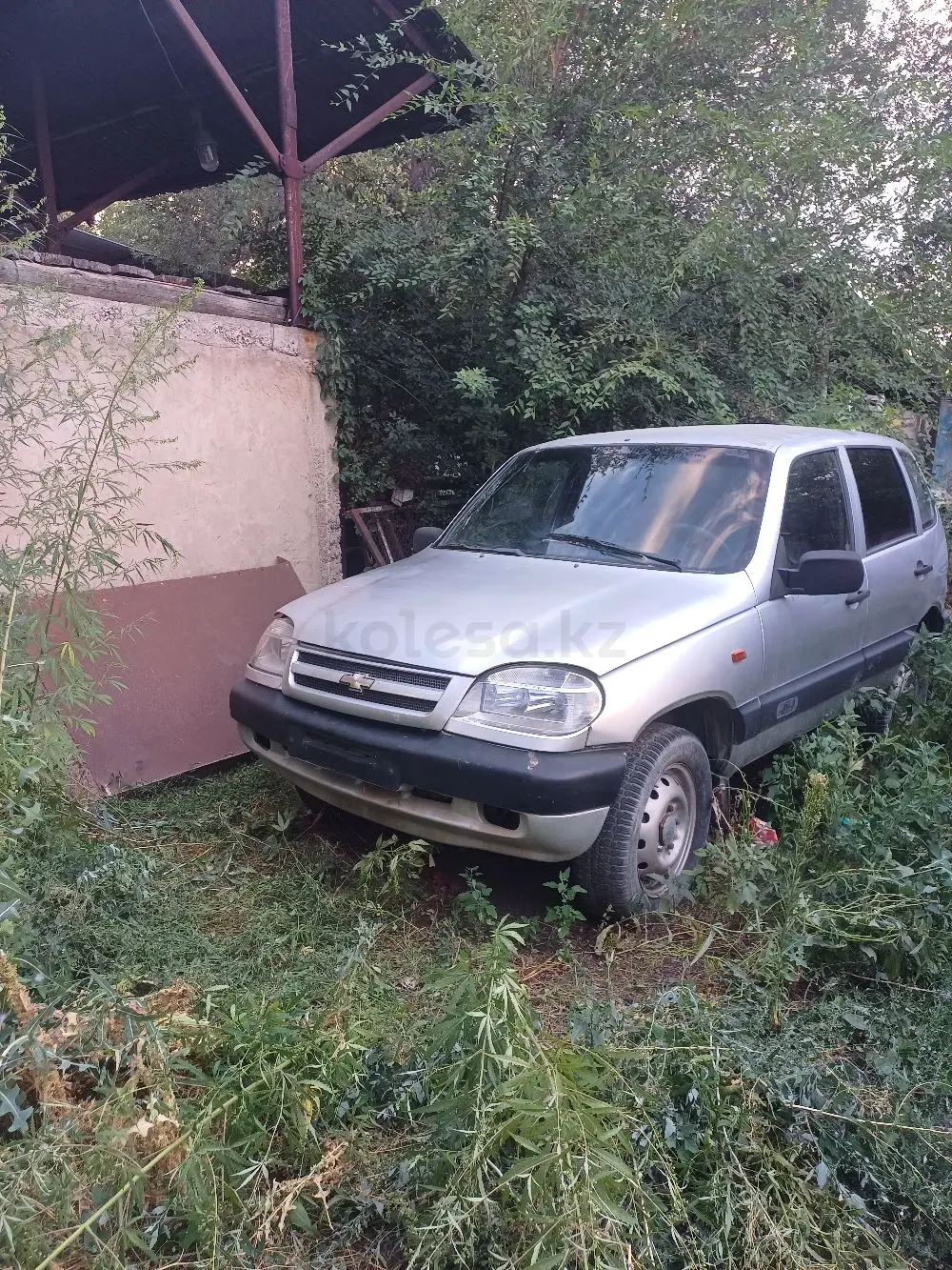 Chevrolet Niva, 2005