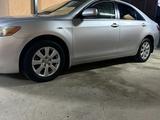 Toyota Camry 2007 года за 6 400 000 тг. в Шымкент – фото 4