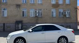 Toyota Camry 2014 года за 8 500 000 тг. в Актобе – фото 2