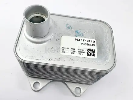Радиатор масляный теплообменик VAG за 12 500 тг. в Астана