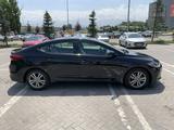 Hyundai Elantra 2016 годаfor8 000 000 тг. в Алматы – фото 2