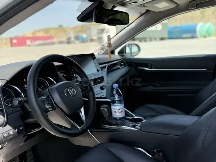 Toyota Camry 2021 года за 14 300 000 тг. в Шымкент – фото 11
